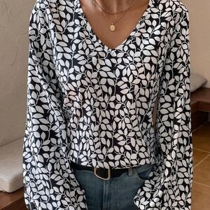 Shein Elegant Black and White Leaf Print Women's Top